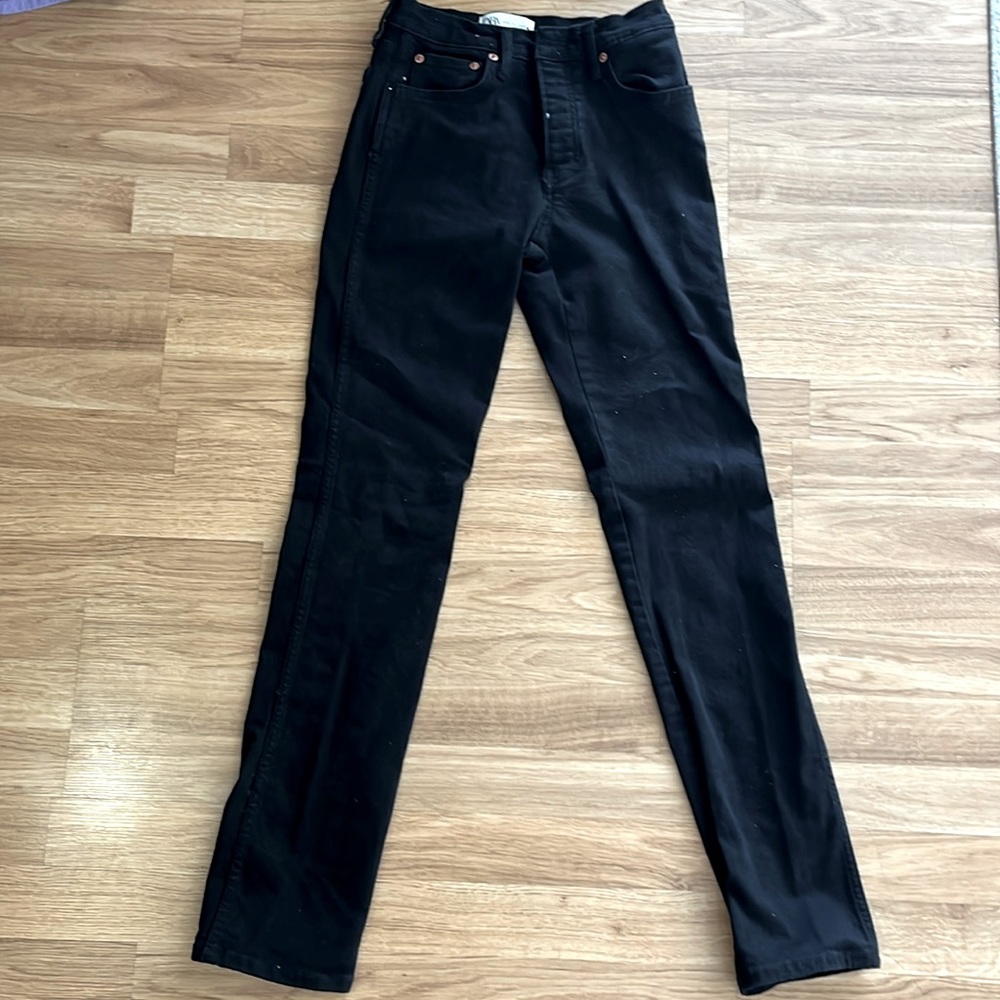 Zara 90s Full Length Black Jeans, Size USA4